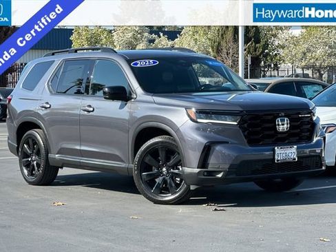 Certified 2025 Honda Pilot Black Edition image 1