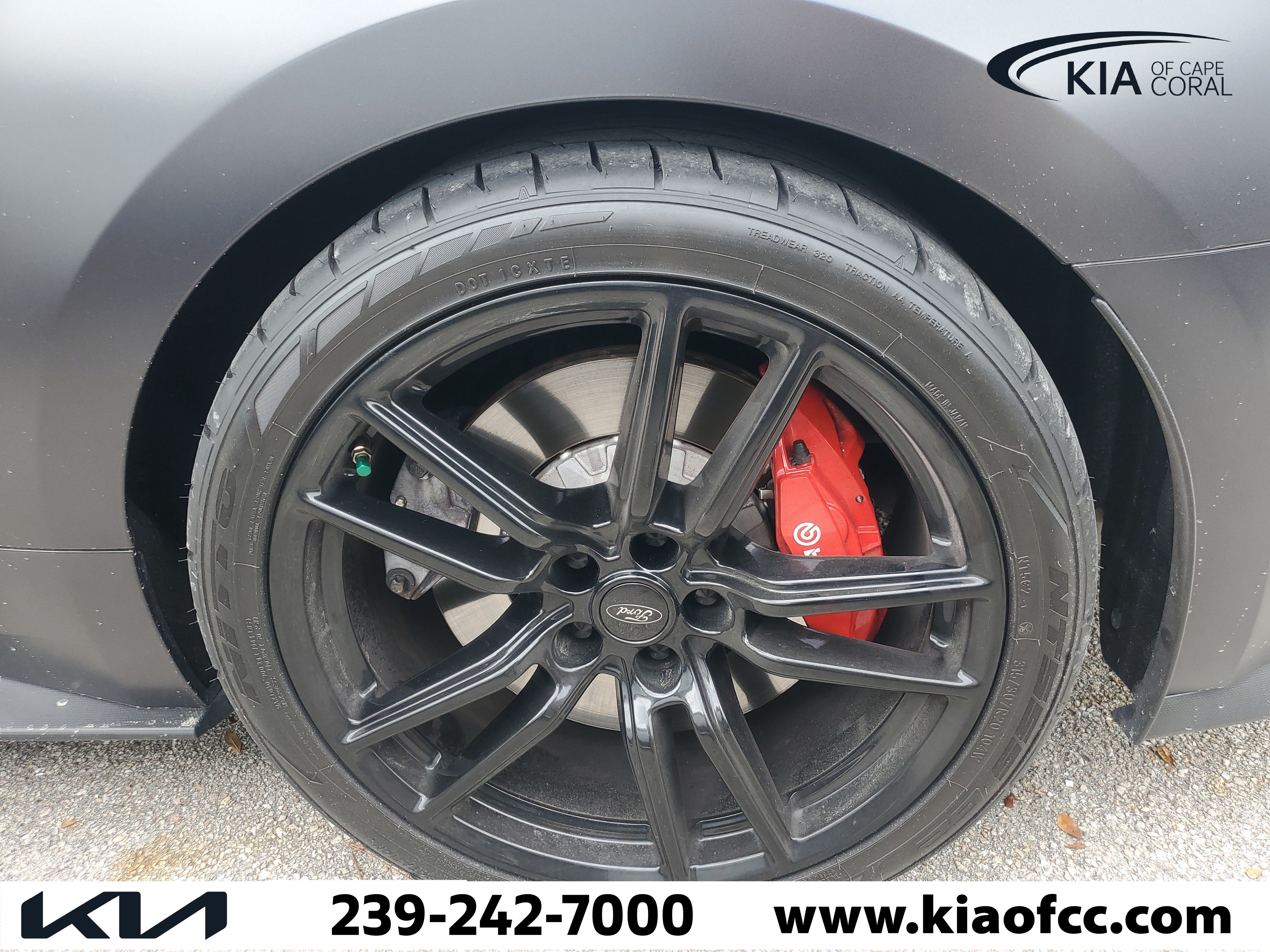 Used 2022 Ford Mustang Shelby GT500 w/ Technology Package RWD image 10