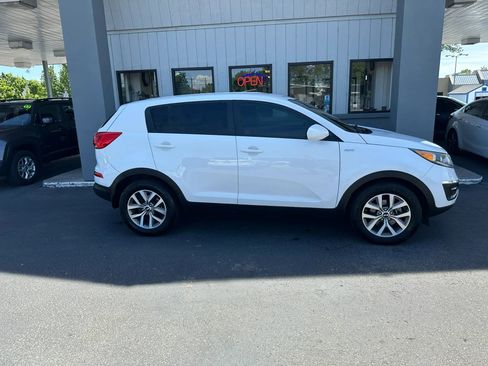 Used 2015 Kia Sportage LX AWD/4WD image 32