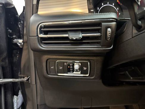 Used 2022 Lincoln Corsair AWD w/ Premium Package image 26