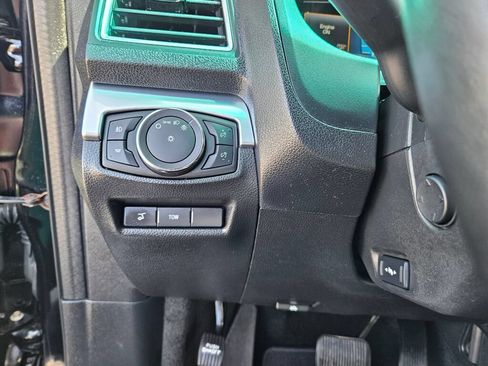 Used 2017 Ford Explorer Limited w/ Equipment Group 301A AWD/4WD image 22