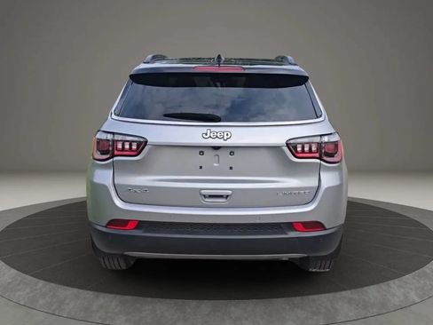 Used 2024 Jeep Compass Limited w/ Sun and Sound Group AWD/4WD image 5