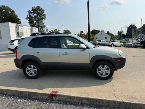 Used 2008 Hyundai Tucson SE AWD/4WD image 5