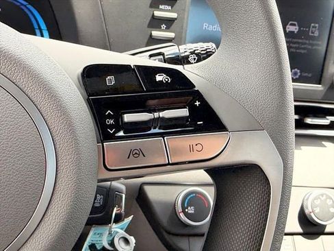 New 2026 Hyundai Elantra SE FWD image 21