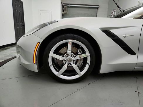 Used 2015 Chevrolet Corvette Stingray Coupe RWD image 25