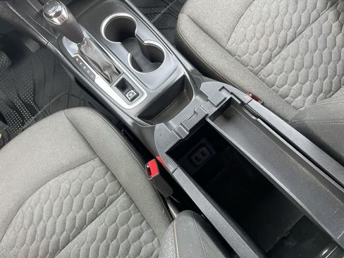 Used 2018 Chevrolet Equinox LT w/ Sun & Infotainment Package FWD image 24