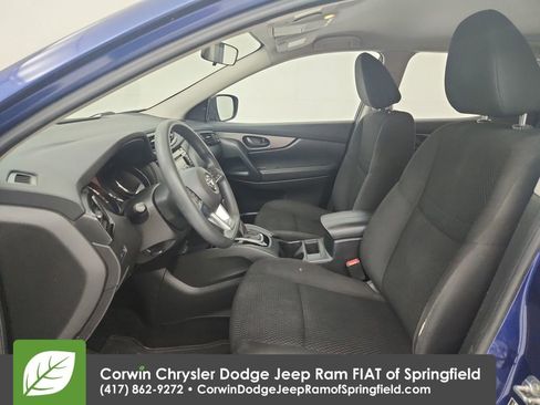 Used 2019 Nissan Rogue Sport S image 19