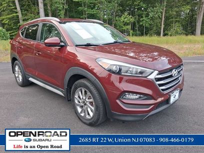 Used 2017 Hyundai Tucson SE w/ SE Popular Package 02