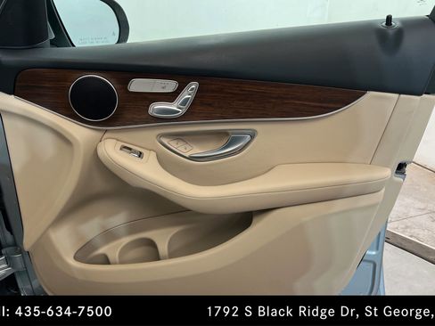 Certified 2022 Mercedes-Benz GLC 300 4MATIC w/ Premium Package Lite image 23