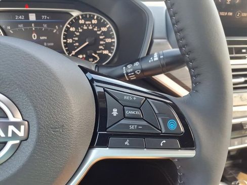 New 2025 Nissan Altima 2.5 SL image 12