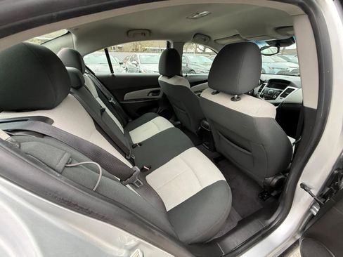 Used 2011 Chevrolet Cruze LS w/ Connectivity Package image 9