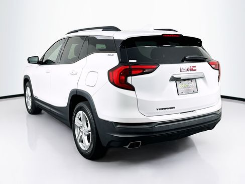 Used 2018 GMC Terrain SLE w/ Driver Convenience Package FWD image 5