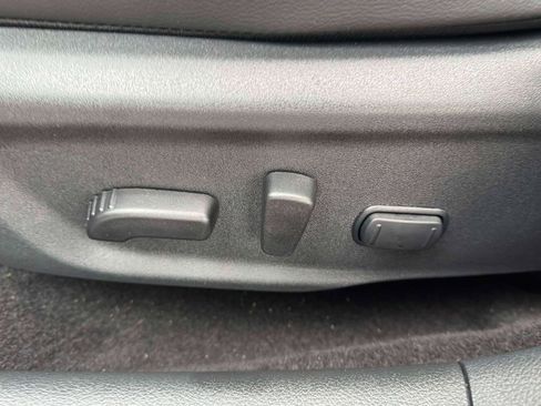 Certified 2025 Nissan Sentra SR w/ SR Premium Package image 18