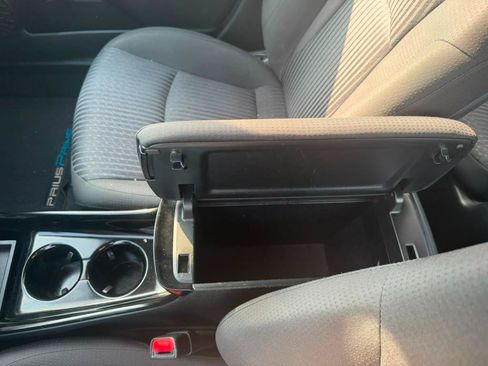 Used 2017 Toyota Prius Prime Plus w/ Carpet Mat Package FWD image 17