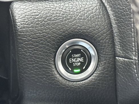 Used 2023 GMC Yukon Denali image 18