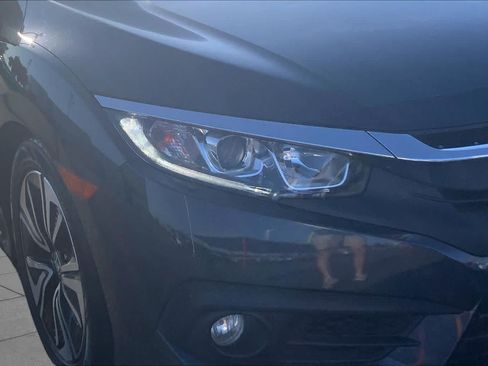 Used 2018 Honda Civic EX-T image 28