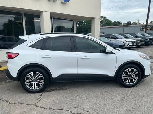 Used 2020 Ford Escape SEL FWD image 4