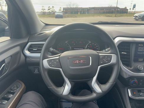 Used 2023 GMC Acadia SLE w/ Infotainment Package AWD/4WD image 14