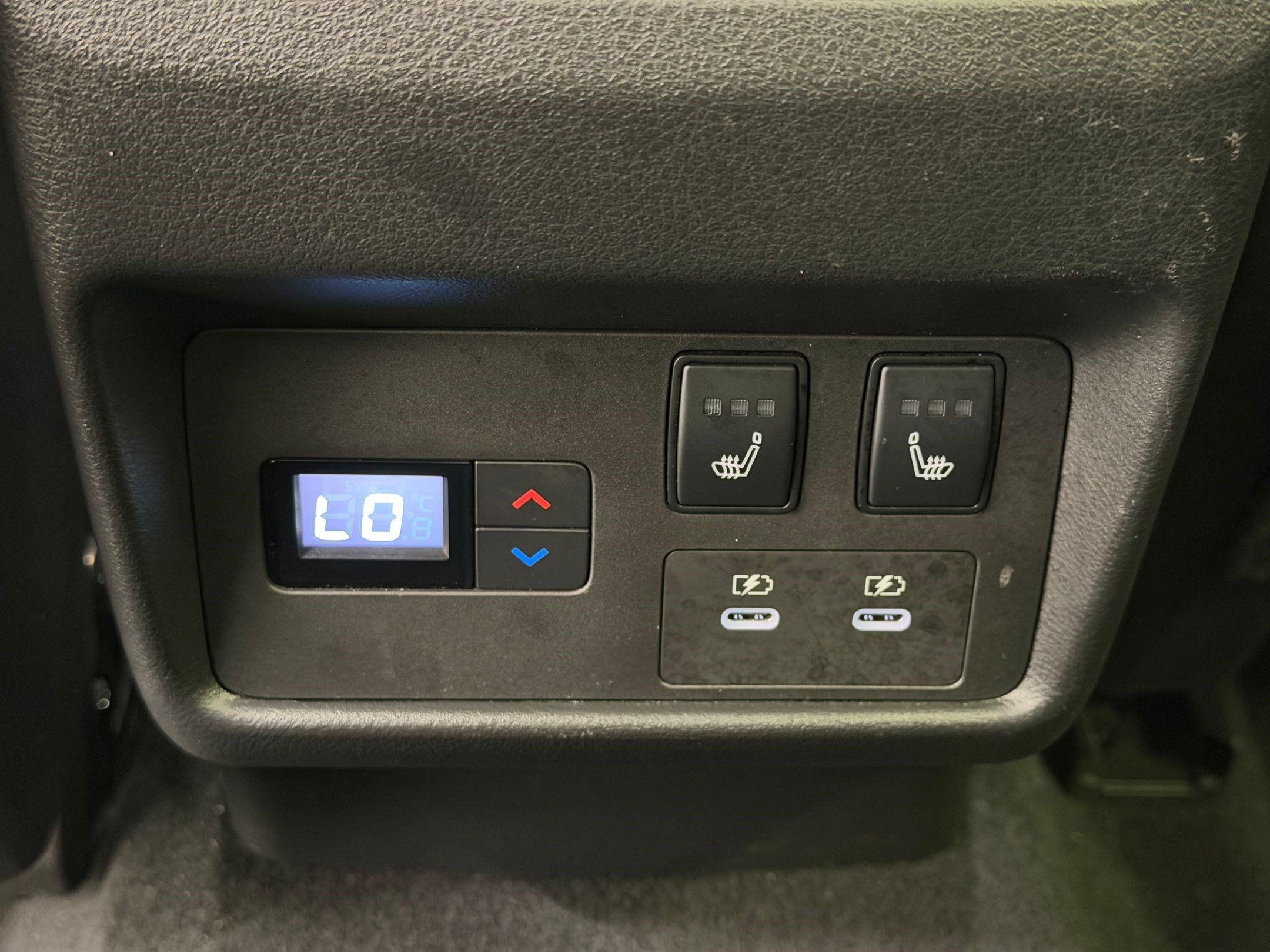 Used 2024 Nissan Rogue Platinum w/ Platinum Premium Package AWD/4WD image 29