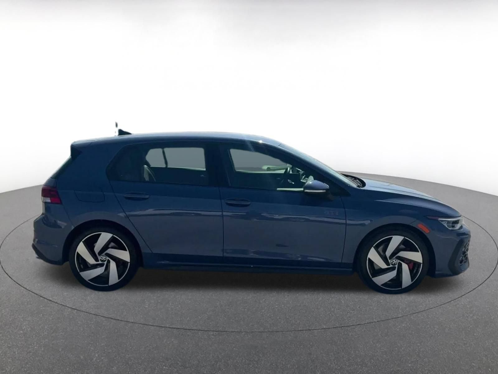 Used 2026 Volkswagen Golf S FWD image 15