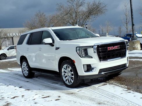 Used 2022 GMC Yukon SLE w/ Gmc Pro Safety Plus Package image 7