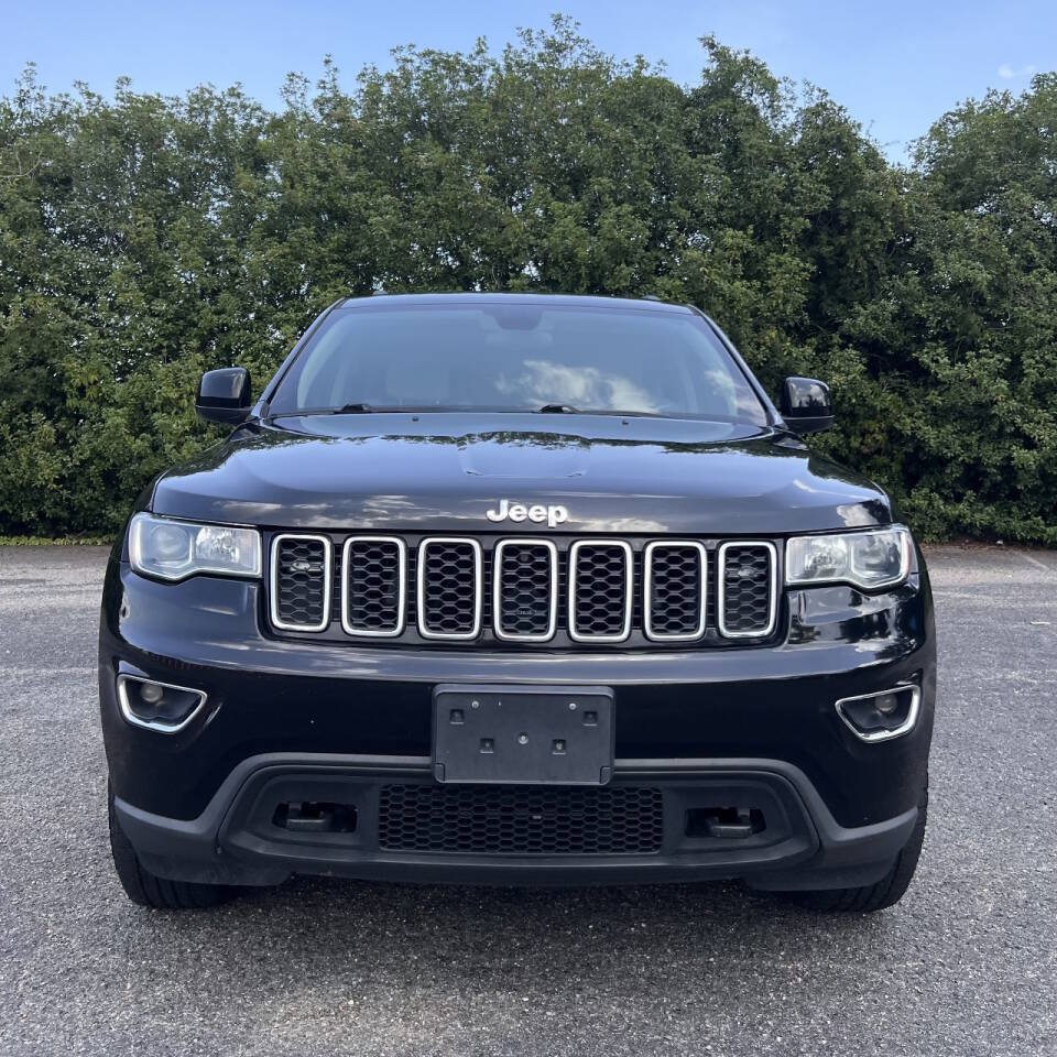 Used 2020 Jeep Grand Cherokee Laredo AWD/4WD image 11
