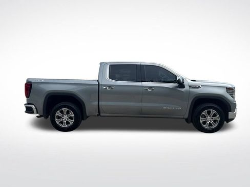 Used 2025 GMC Sierra 1500 SLT AWD/4WD image 7