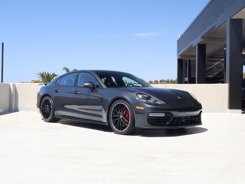 Certified 2019 Porsche Panamera GTS AWD/4WD image 7