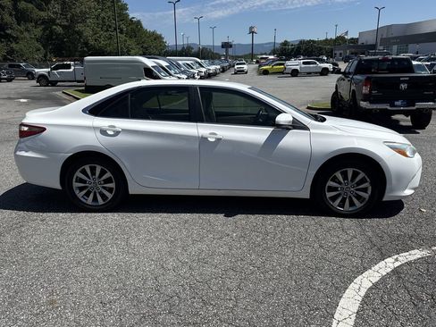 Used 2015 Toyota Camry XLE FWD image 8