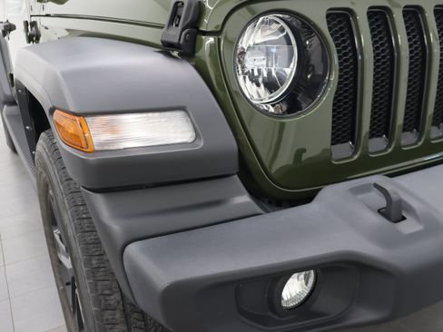 Used 2023 Jeep Wrangler Unlimited Sport AWD/4WD image 20