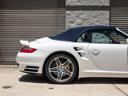 Used 2008 Porsche 911 Turbo AWD/4WD image 18