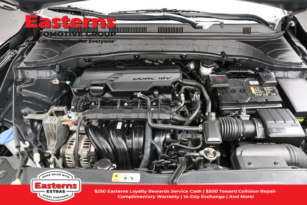 Used 2023 Hyundai Kona SEL w/ Cargo Package AWD/4WD image 8