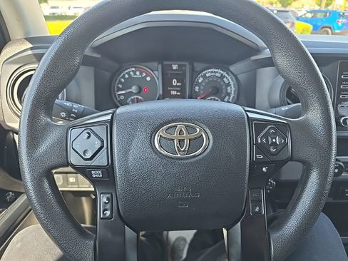 Used 2022 Toyota Tacoma SR RWD image 12
