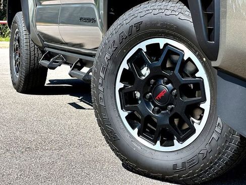 New 2026 Toyota Tacoma TRD Off-Road image 2