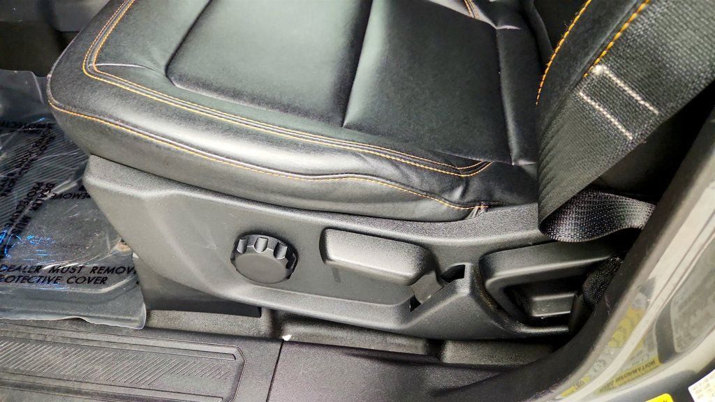 Used 2023 Ford Bronco Badlands AWD/4WD image 11