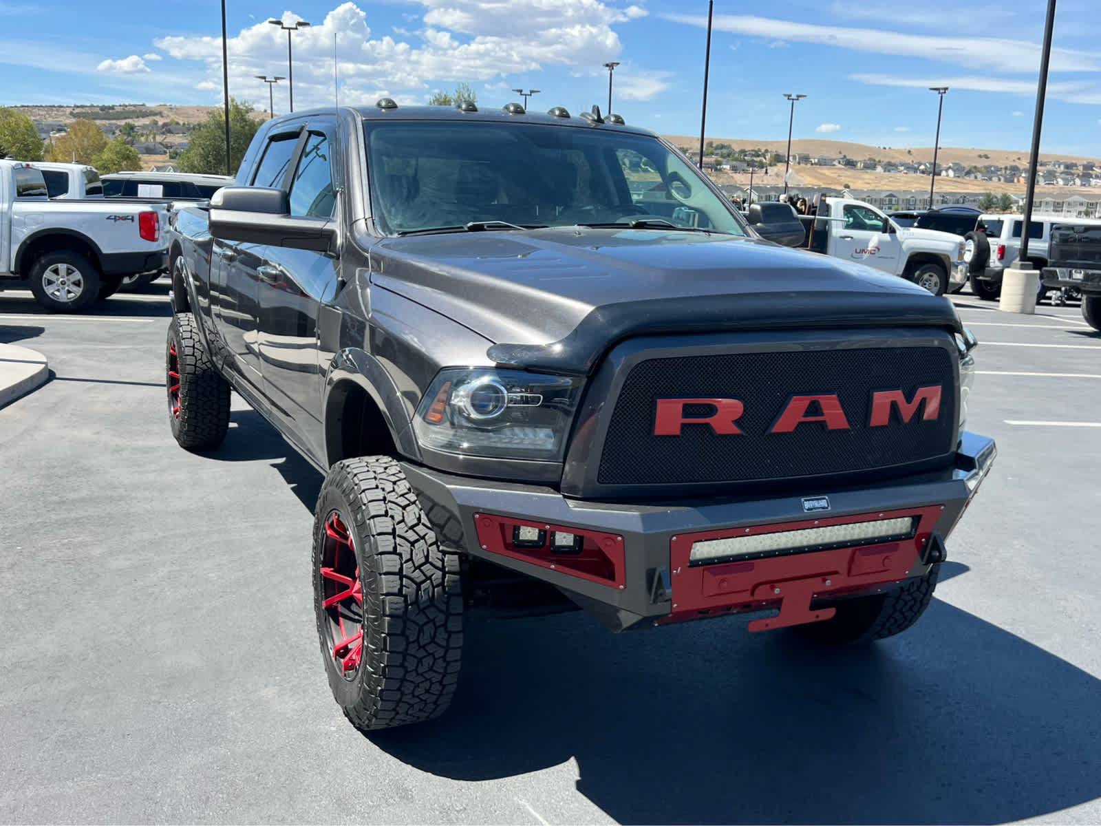 Used 2017 RAM 3500 Laramie w/ Sport Appearance Group AWD/4WD image 4