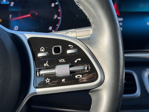 Used 2021 Mercedes-Benz GLE 350 4MATIC image 18