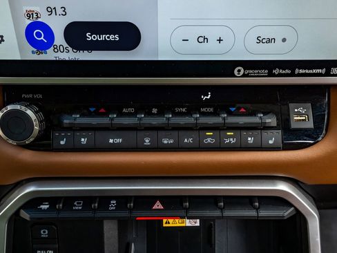 Used 2024 Toyota Tundra 1794 Edition image 27