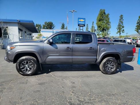 Used 2021 Toyota Tacoma SR5 image 4