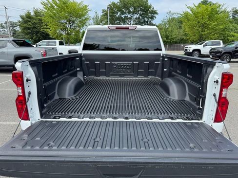 Used 2024 Chevrolet Silverado 2500 LT image 19