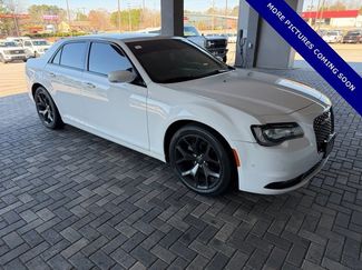 Used 2022 Chrysler 300 S video 1