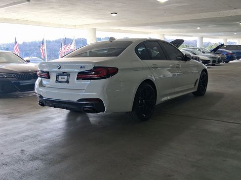 Used 2021 BMW 530e w/ M Sport Package image 7
