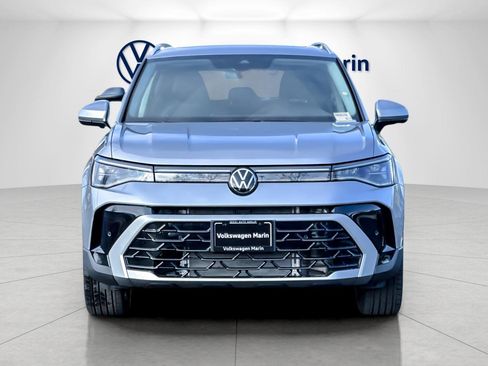 New 2026 Volkswagen Taos SEL image 8