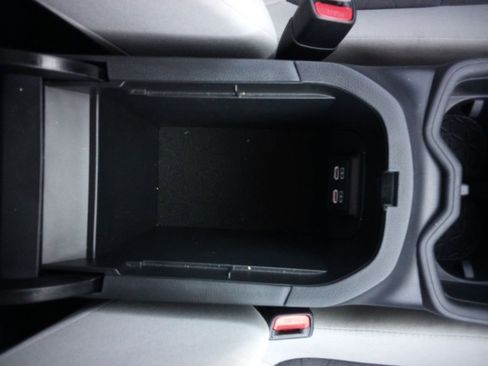 Used 2024 Toyota RAV4 XLE image 25