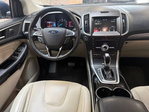 Used 2018 Ford Edge Titanium FWD image 15