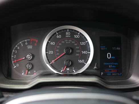 Used 2022 Toyota Corolla SE FWD image 34