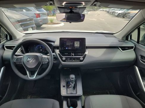 Used 2026 Toyota Corolla Cross LE FWD image 26