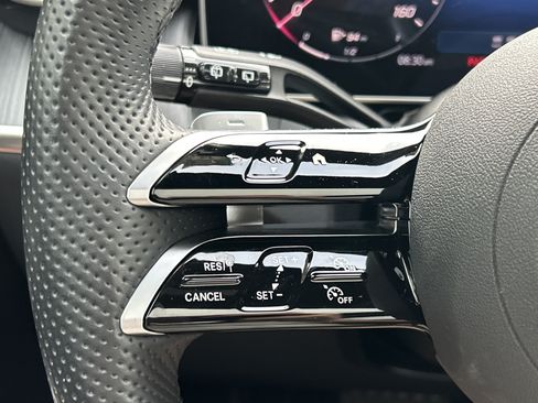 Certified 2025 Mercedes-Benz GLC 300 image 29