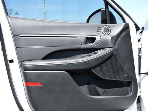 Used 2023 Hyundai Sonata Limited image 12