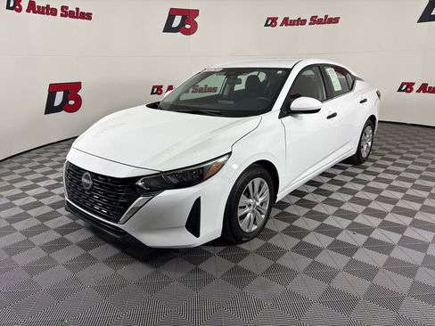Used 2024 Nissan Sentra S image 2